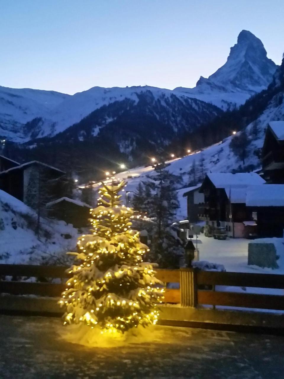 Alpenrose Hotel Zermatt Exterior foto